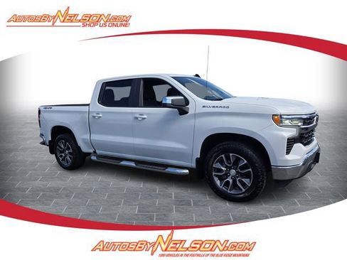 Used 2022 Chevrolet Silverado 1500 LT w/ Protection Package image 1