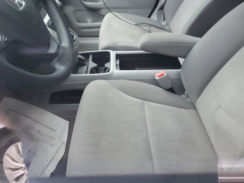 Used 2013 Honda CR-V LX image 10