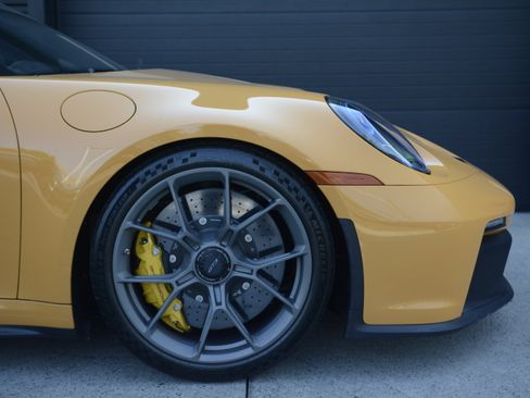 Certified 2022 Porsche 911 GT3 RWD image 35