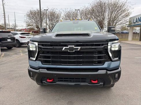 Used 2025 Chevrolet Silverado 2500 LT w/ Trail Boss Package image 9