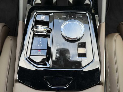 New 2026 BMW 530i xDrive w/ Executive Package image 19