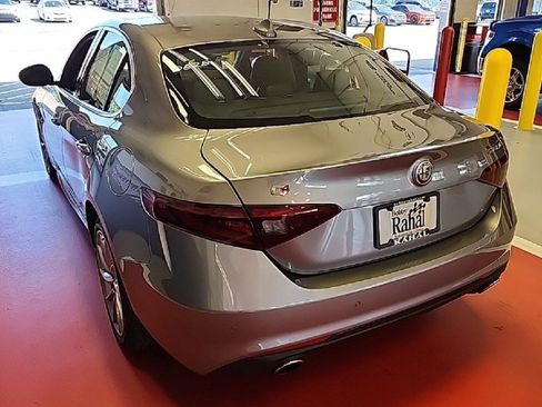 Used 2019 Alfa Romeo Giulia AWD image 14