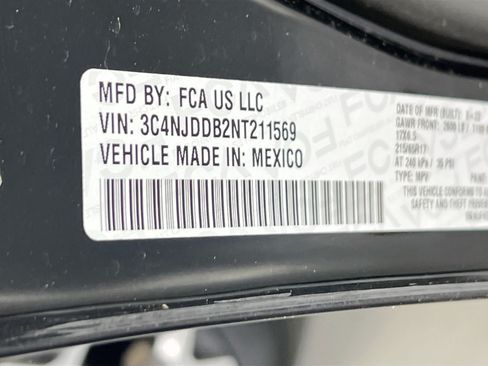 Used 2022 Jeep Compass Trailhawk AWD/4WD image 29