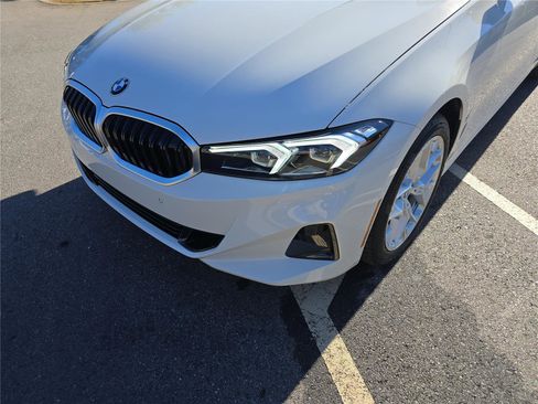 New 2025 BMW 330i xDrive w/ Premium Package image 9