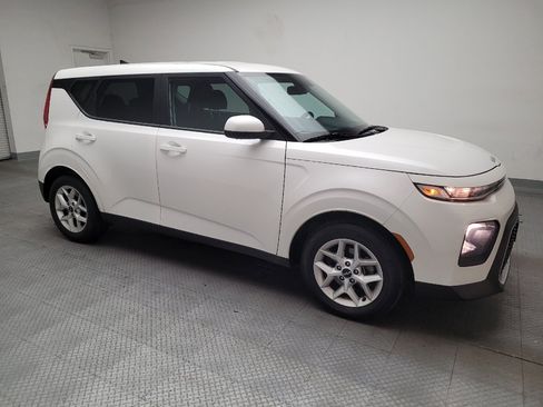 Used 2022 Kia Soul LX w/ Technology Package FWD image 11