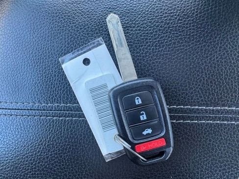 Used 2016 Honda Accord Sport image 27