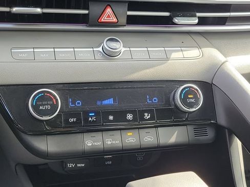 Certified 2024 Hyundai Elantra SEL FWD image 13