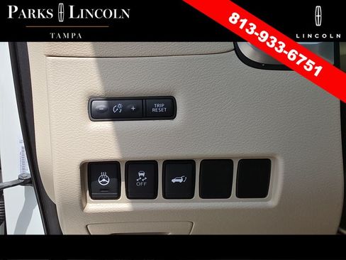 Used 2018 Nissan Murano Platinum w/ Cargo Package FWD image 27