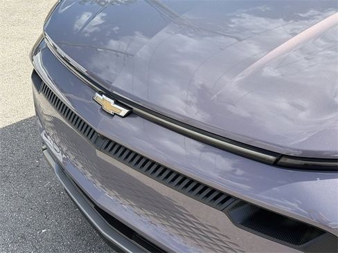 Used 2024 Chevrolet Equinox EV LT w/ LPO, All-Weather Mat Package image 6