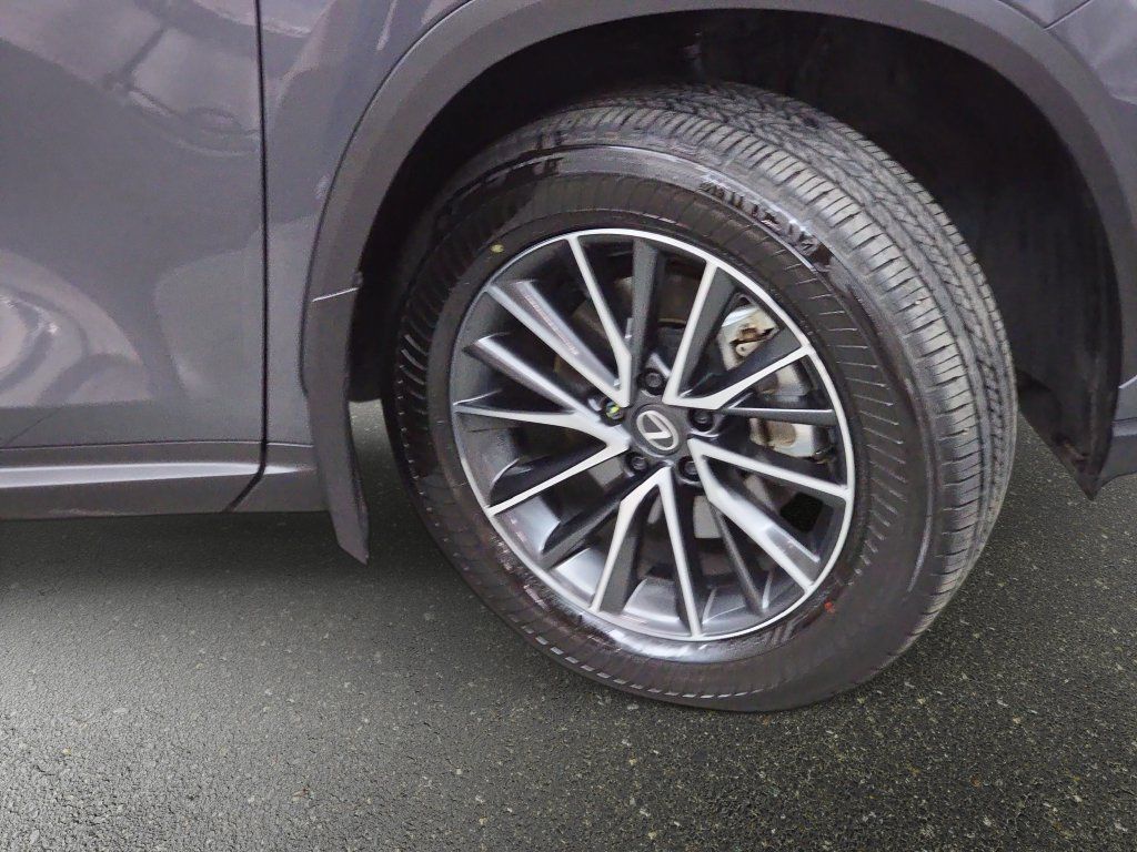 Certified 2026 Lexus NX 350h AWD w/ Accessory Package (2T) image 29