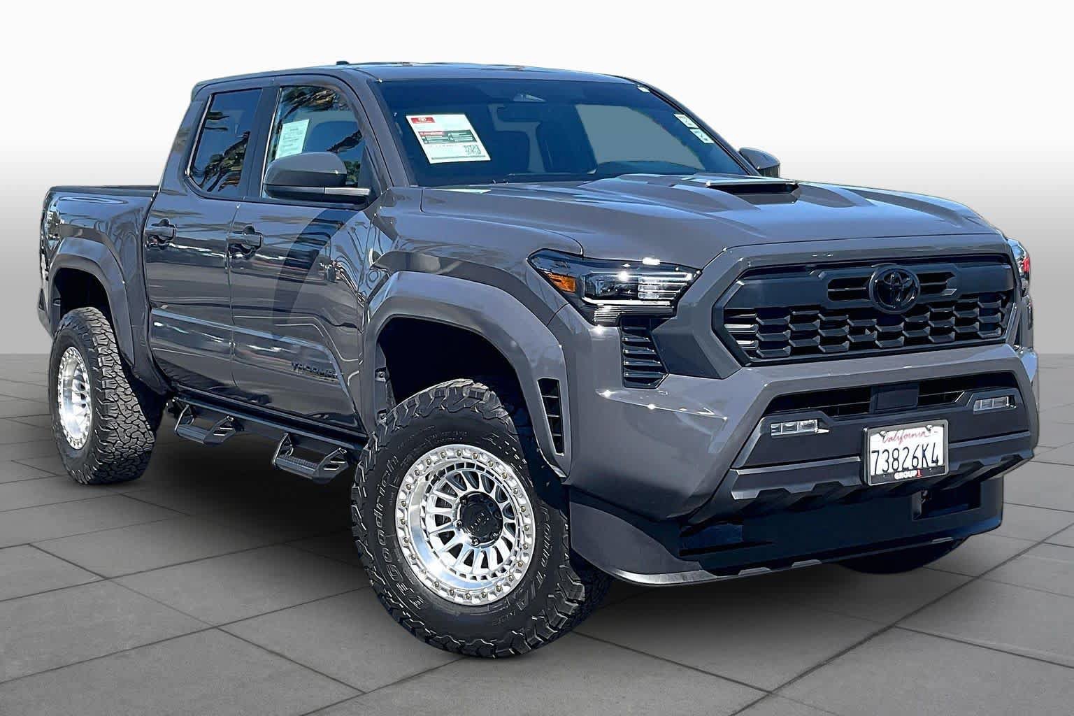 Used 2026 Toyota Tacoma TRD Sport AWD/4WD image 2