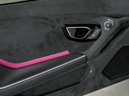 Used 2023 Lamborghini Huracan Tecnica image 20