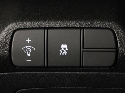 Certified 2026 Hyundai Elantra Sport FWD image 24