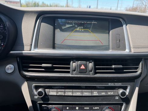 Used 2016 Kia Optima EX w/ Premium Package image 18