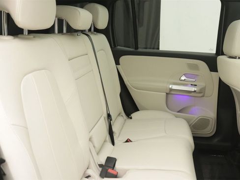 New 2026 Mercedes-Benz GLB 250 image 10