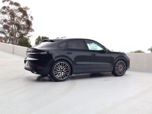 New 2026 Porsche Cayenne S AWD/4WD image 8