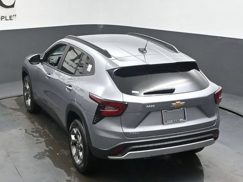 New 2026 Chevrolet Trax LT FWD image 19
