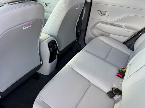 New 2025 Hyundai Kona SEL FWD image 10