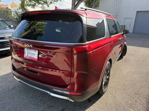 Used 2024 Kia Carnival SX Prestige FWD image 6