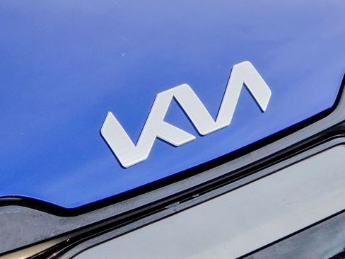 Used 2024 Kia Sportage X-Line image 3