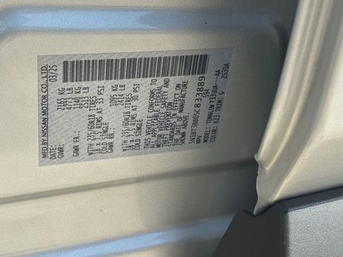 Used 2025 Nissan Rogue SV AWD/4WD image 36