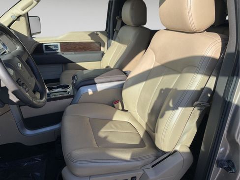 Used 2012 Ford F150 Lariat w/ Lariat Chrome Pkg image 9