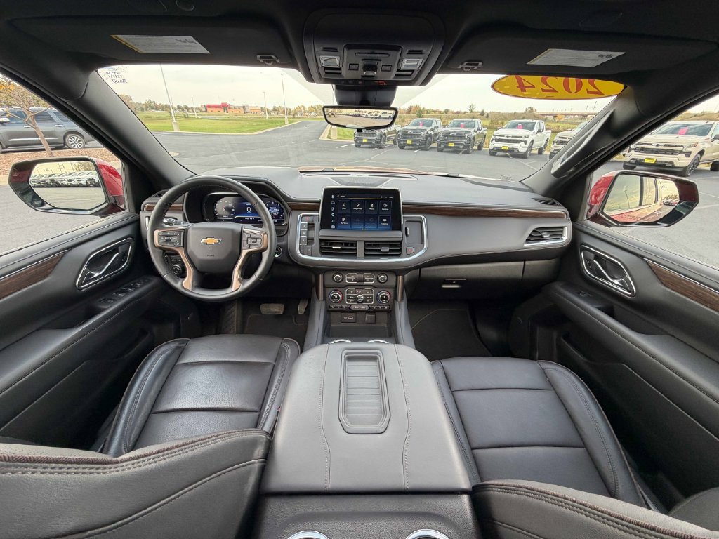 Used 2024 Chevrolet Tahoe High Country AWD/4WD image 29