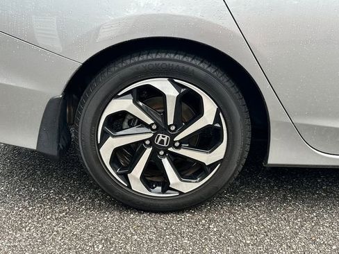 Used 2017 Honda Accord EX-L image 17