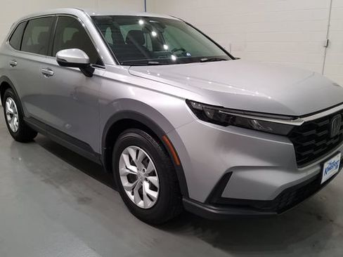 Used 2024 Honda CR-V LX image 2