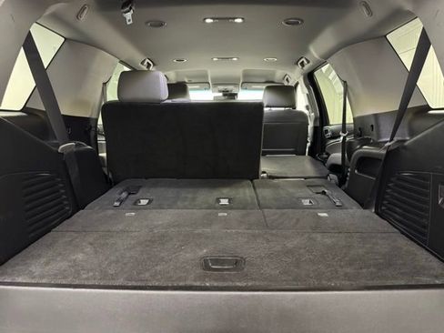 Used 2019 Chevrolet Tahoe LT w/ RST Edition image 39