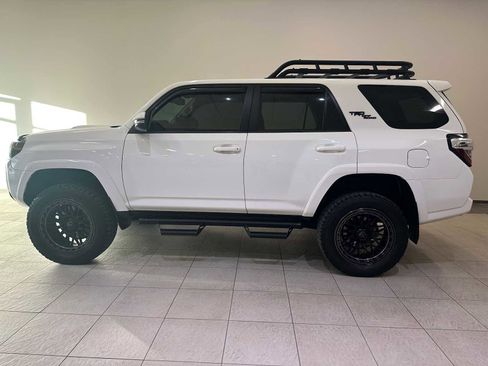 Certified 2021 Toyota 4Runner TRD Off-Road Premium w/ Moonroof Package image 3