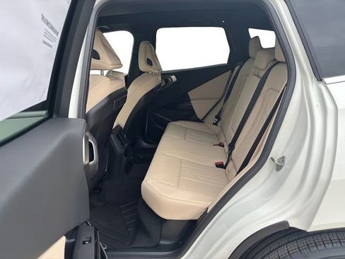 New 2026 BMW X3 xDrive30 w/ Premium Package image 24