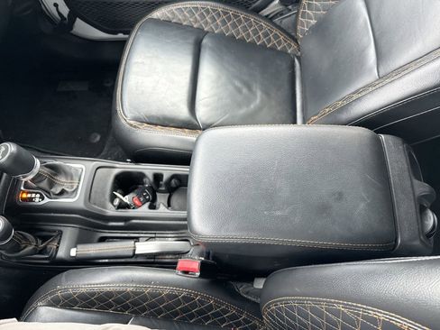 Used 2022 Jeep Wrangler Unlimited Sahara image 23