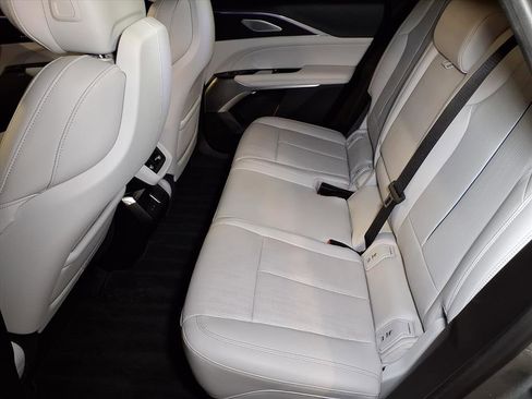 Certified 2024 Cadillac Lyriq Luxury image 17