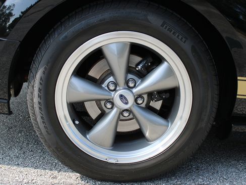 Used 2006 Ford Mustang GT RWD image 38
