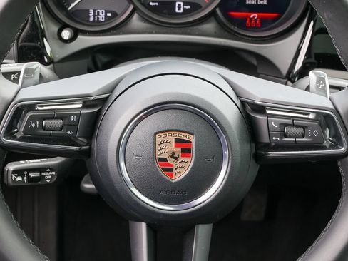 Certified 2026 Porsche Macan AWD/4WD image 12