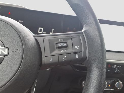 Used 2025 Nissan Kicks SV w/ SV Premium Package AWD/4WD image 22