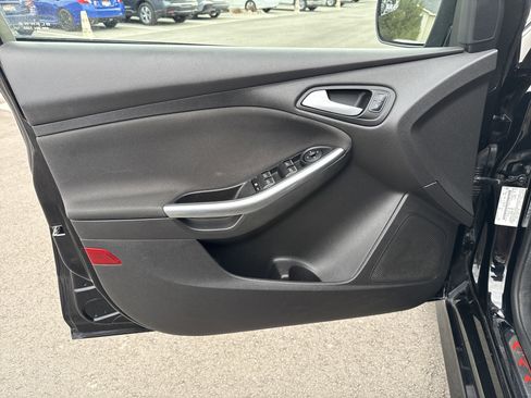 Used 2017 Ford Focus ST image 17