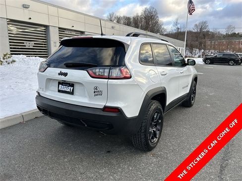 Certified 2022 Jeep Cherokee Latitude image 8