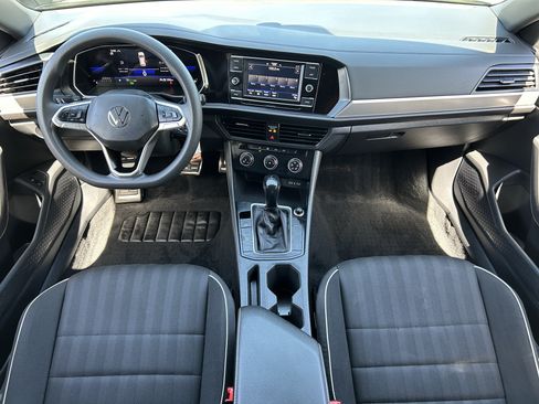 Used 2023 Volkswagen Jetta Sport FWD image 11