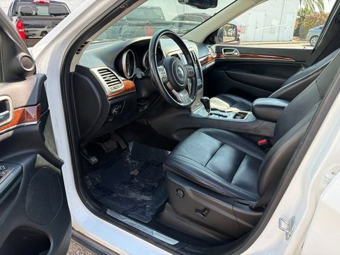 Used 2013 Jeep Grand Cherokee Limited RWD image 11