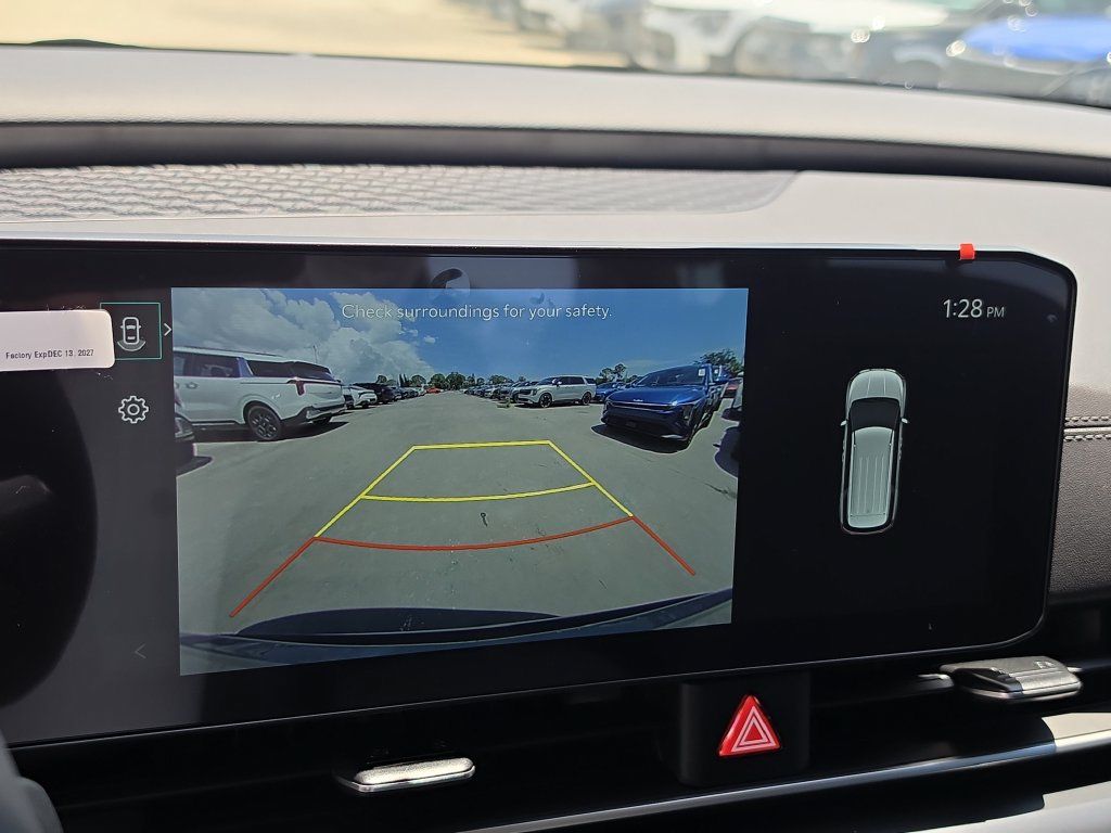 New 2027 Kia Carnival FWD image 23