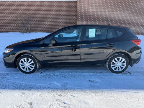 Used 2018 Subaru Impreza 2.0i image 3