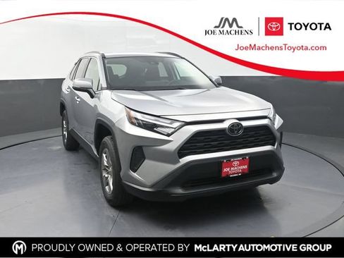 Used 2024 Toyota RAV4 XLE FWD image 1