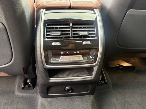 Certified 2026 BMW X6 xDrive40i w/ Climate Comfort Package AWD/4WD image 21