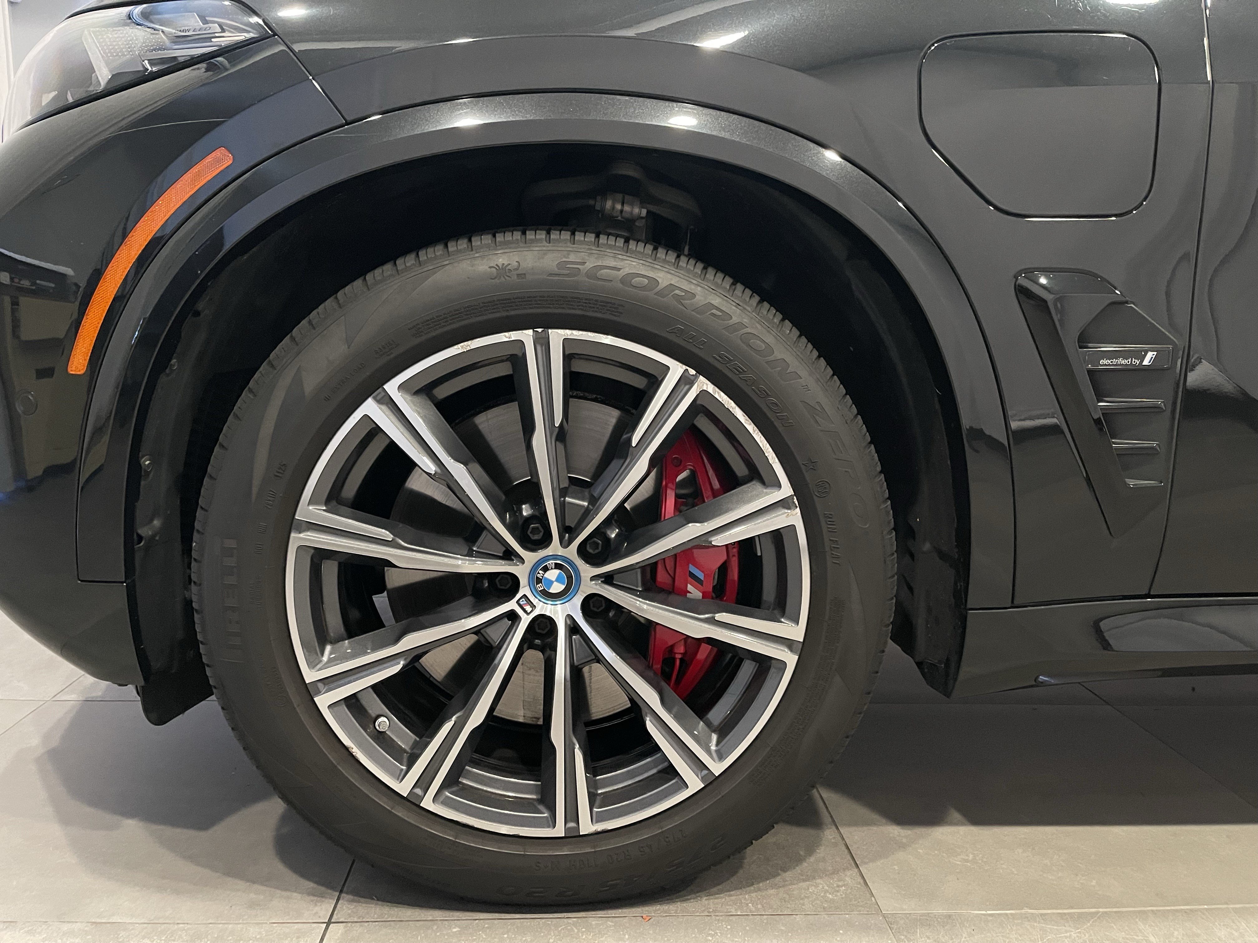 Certified 2024 BMW X5 xDrive50e w/ M Sport Package AWD/4WD image 7