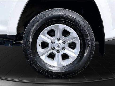 Used 2024 Toyota 4Runner SR5 Premium w/ Moonroof Package AWD/4WD image 35