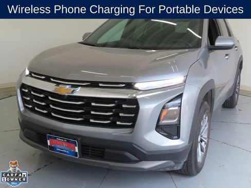 Used 2026 Chevrolet Equinox LT w/ Convenience Package II FWD image 8