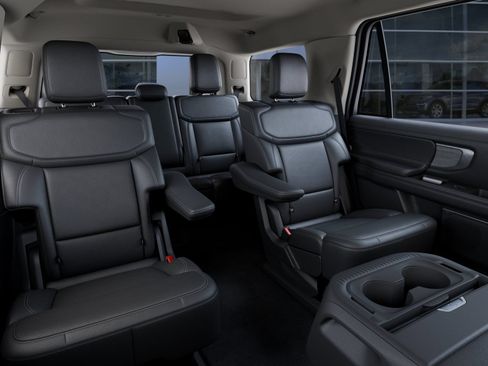 New 2027 Ford Expedition Platinum AWD/4WD image 12