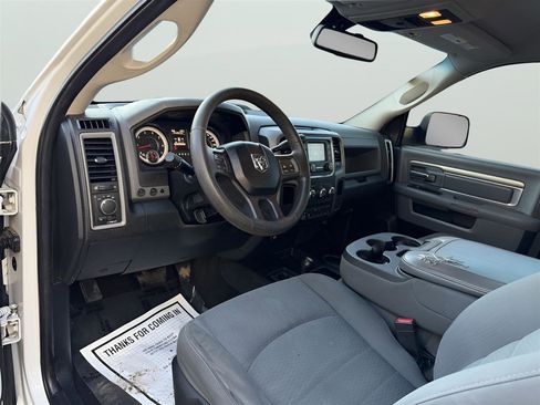 Used 2015 RAM 2500 Tradesman w/ Chrome Appearance Group image 13